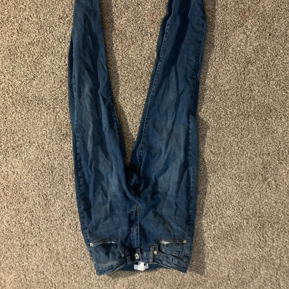 Dark skinny jeans